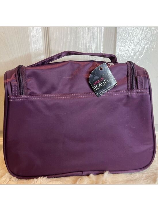 GO Handbags - GO HANGING TOILETRY ZIPPERED BAG